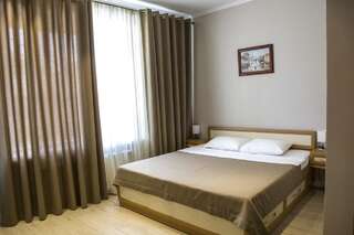 Отель VIP Hotel Измаил Двухместный номер Делюкс с 1 кроватью и душем-2