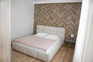 Отель VIP Hotel Измаил Двухместный номер Делюкс с 1 кроватью и душем-1